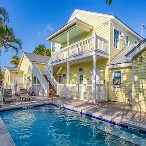 Matisse Manor #5 By Brightwild Apartment Key West